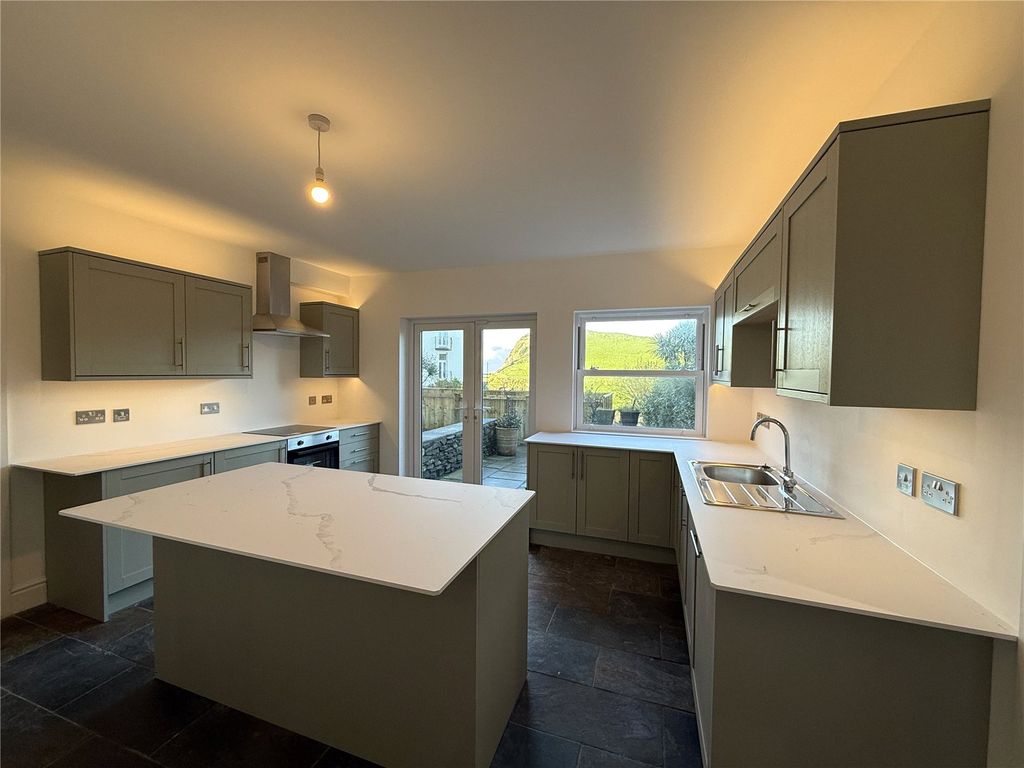 Property photo 3 of 11 Picture No. 05