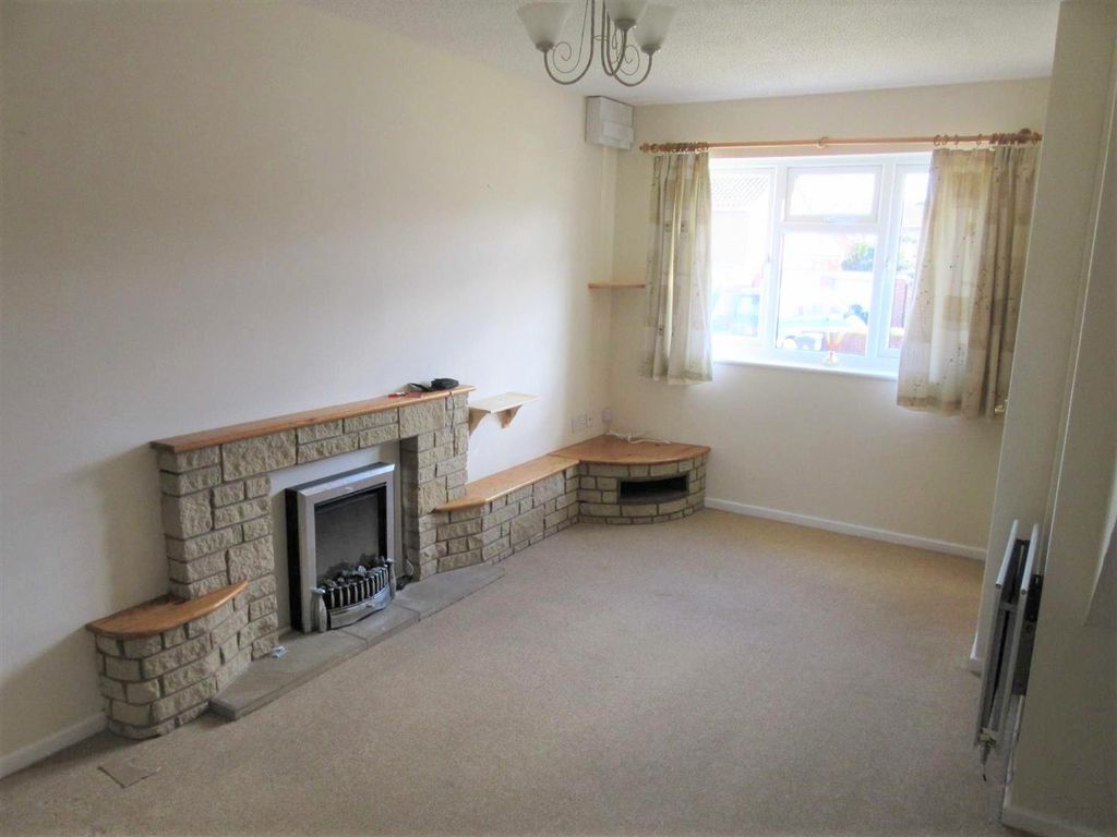 Property photo 2 of 6