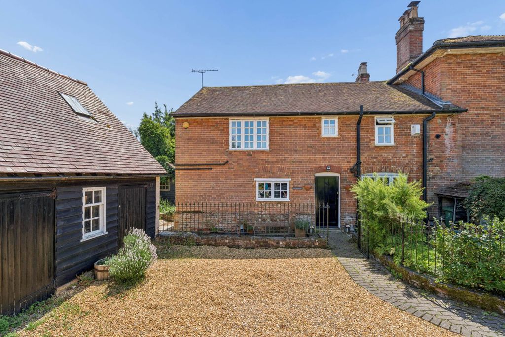 Property photo 1 of 32