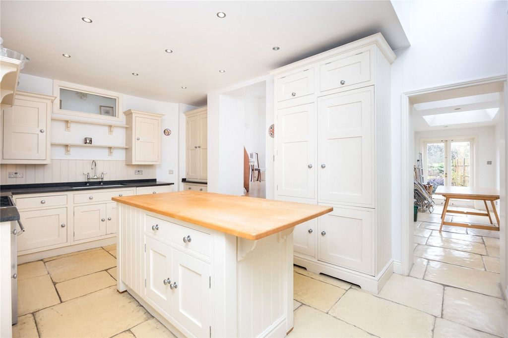 Property photo 3 of 15 Picture No. 14