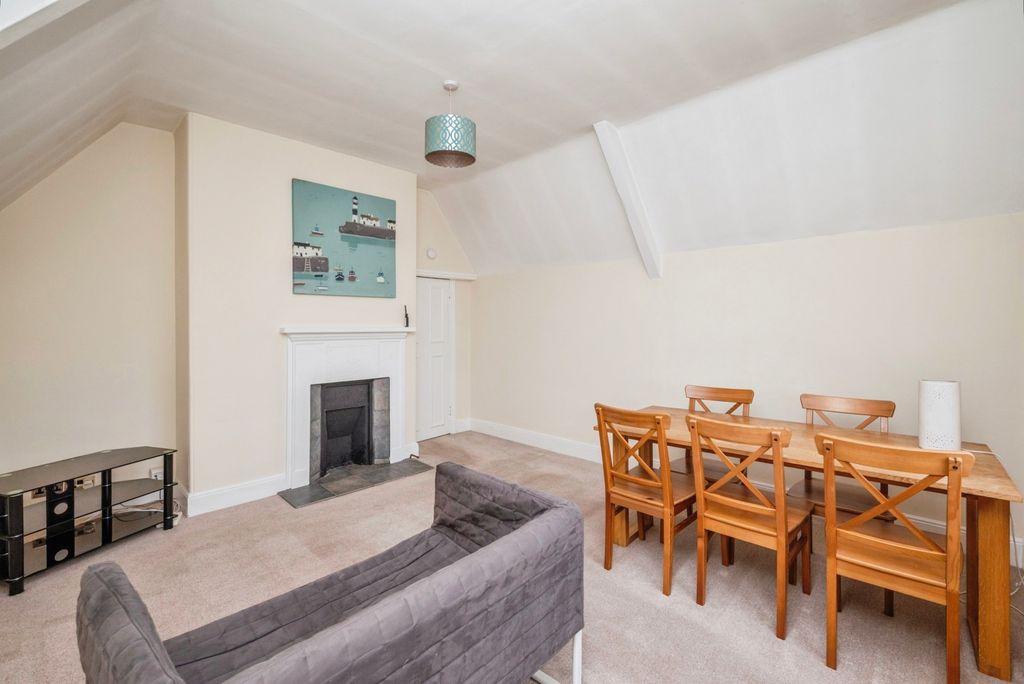 Property photo 2 of 16 Pbox-Img.Jpg