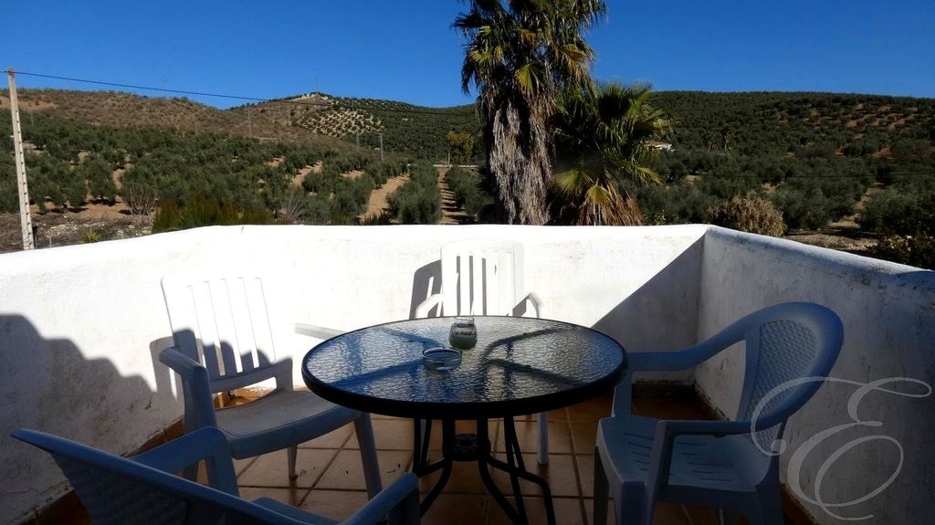 Property photo 3 of 27