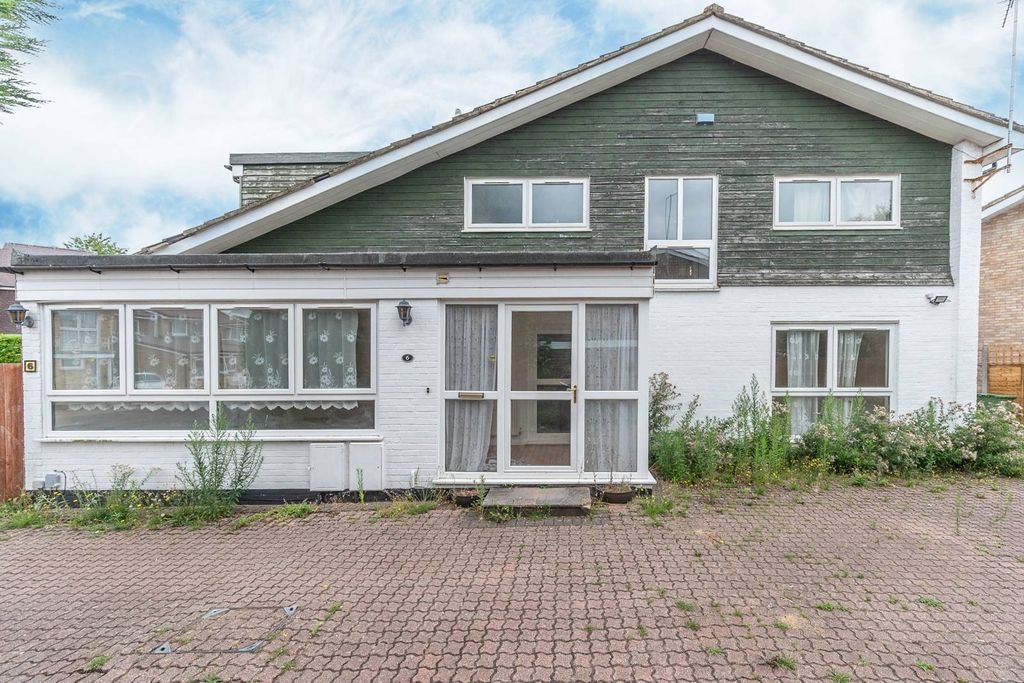 Property photo 1 of 6