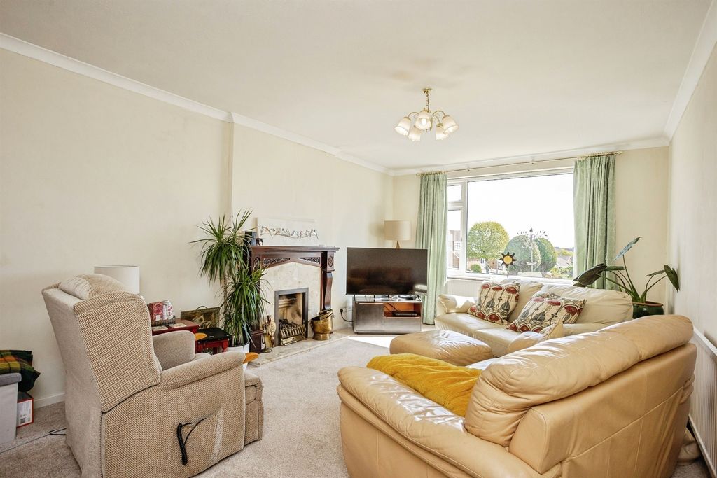 Property photo 3 of 19