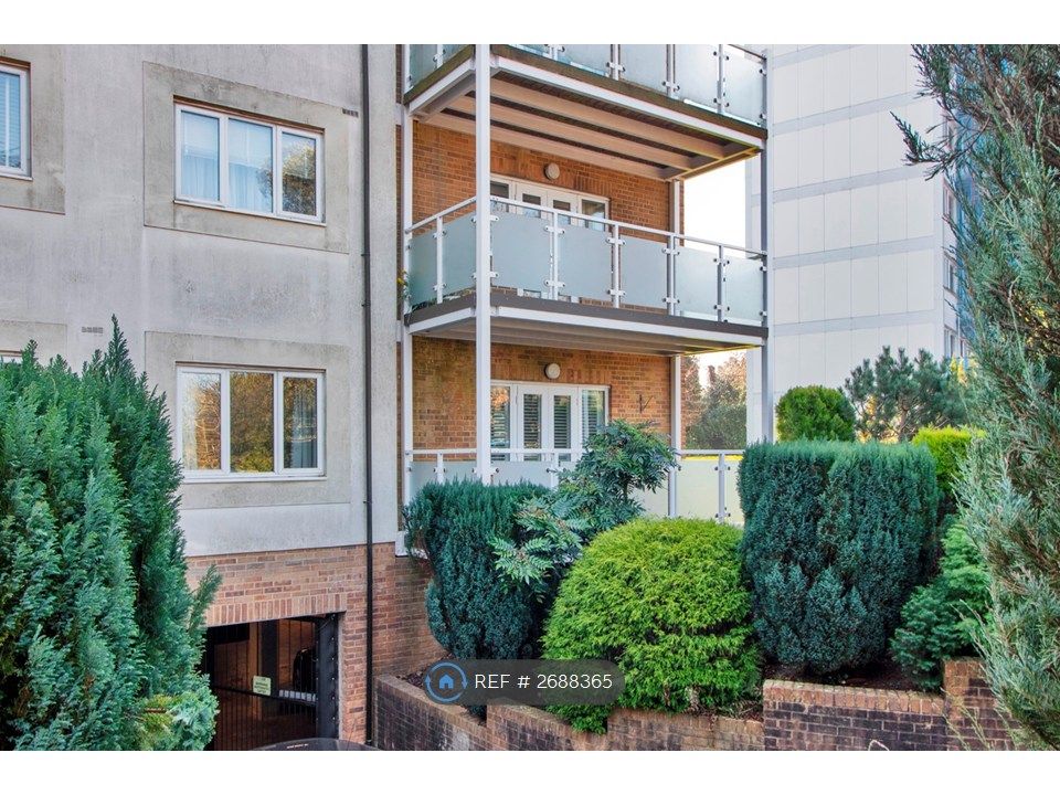 Property photo 2 of 10