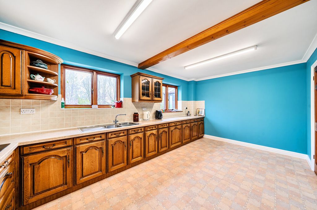 Property photo 3 of 18 1425995 (9)