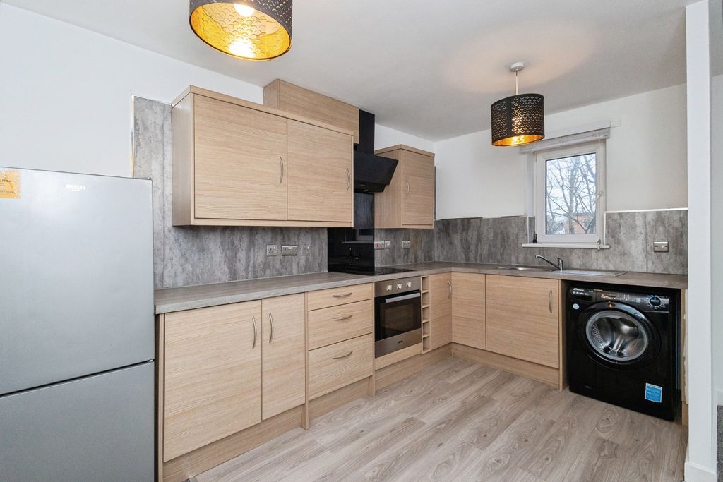 Property photo 2 of 20 Pbox-Img.Jpg