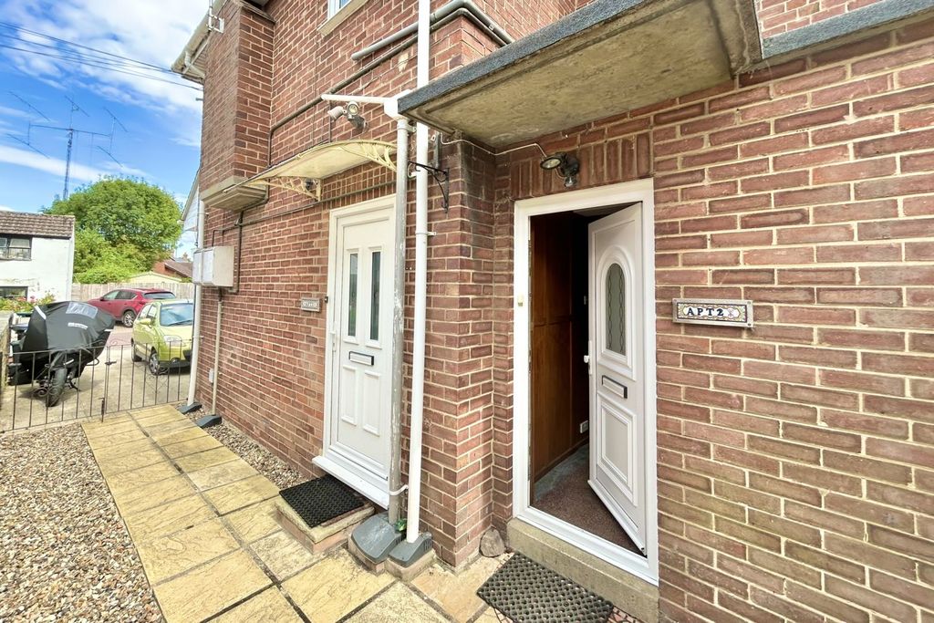 Property photo 2 of 16