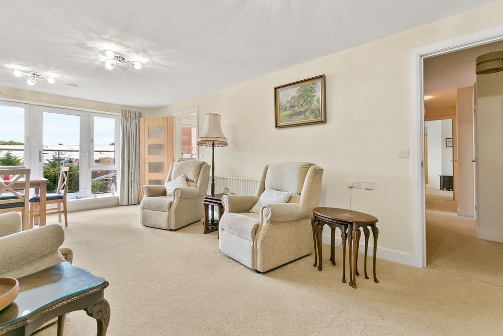 Property photo 3 of 19