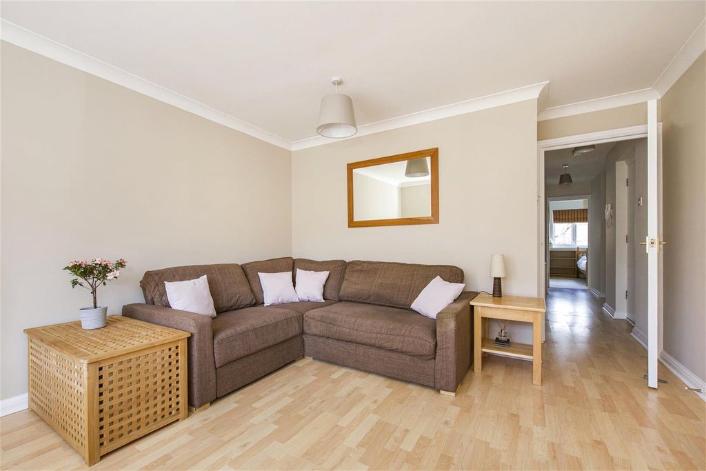 Property photo 3 of 8 Picture No. 06