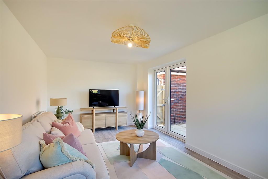 Property photo 3 of 19 Img_3167-Img_3169.Jpg