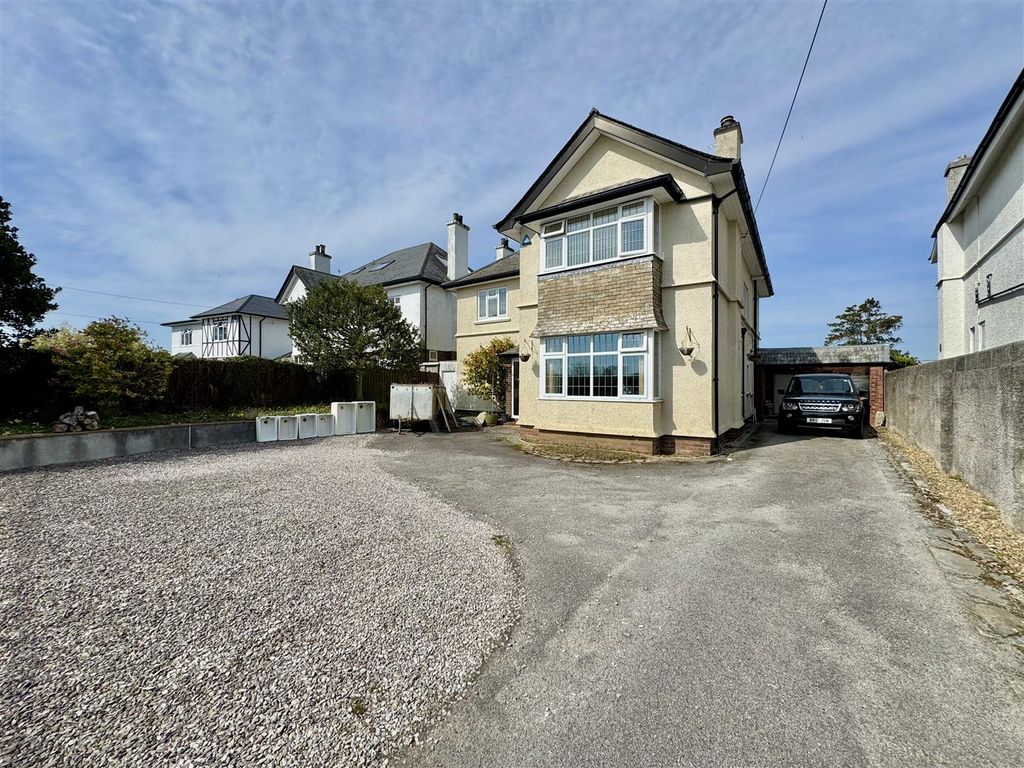 Property photo 1 of 42 Ridgeway