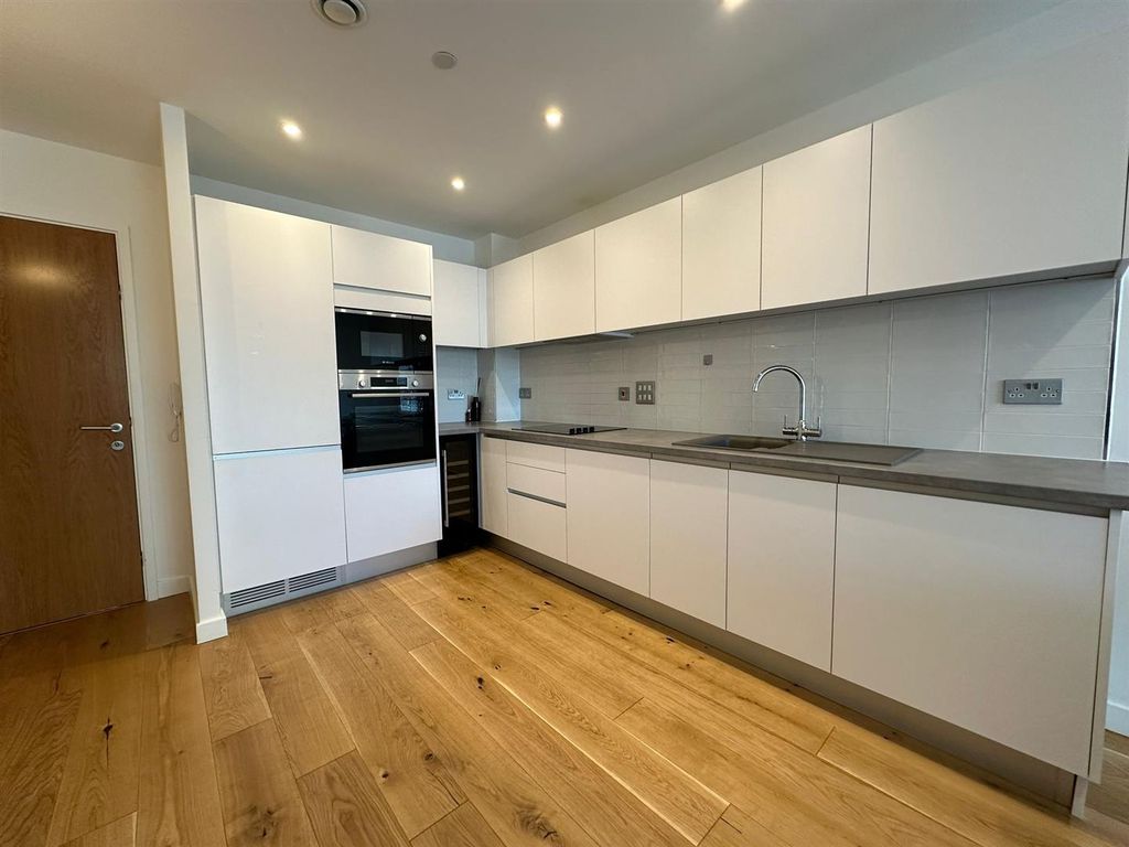 Property photo 2 of 6 Kitchen.Jpg