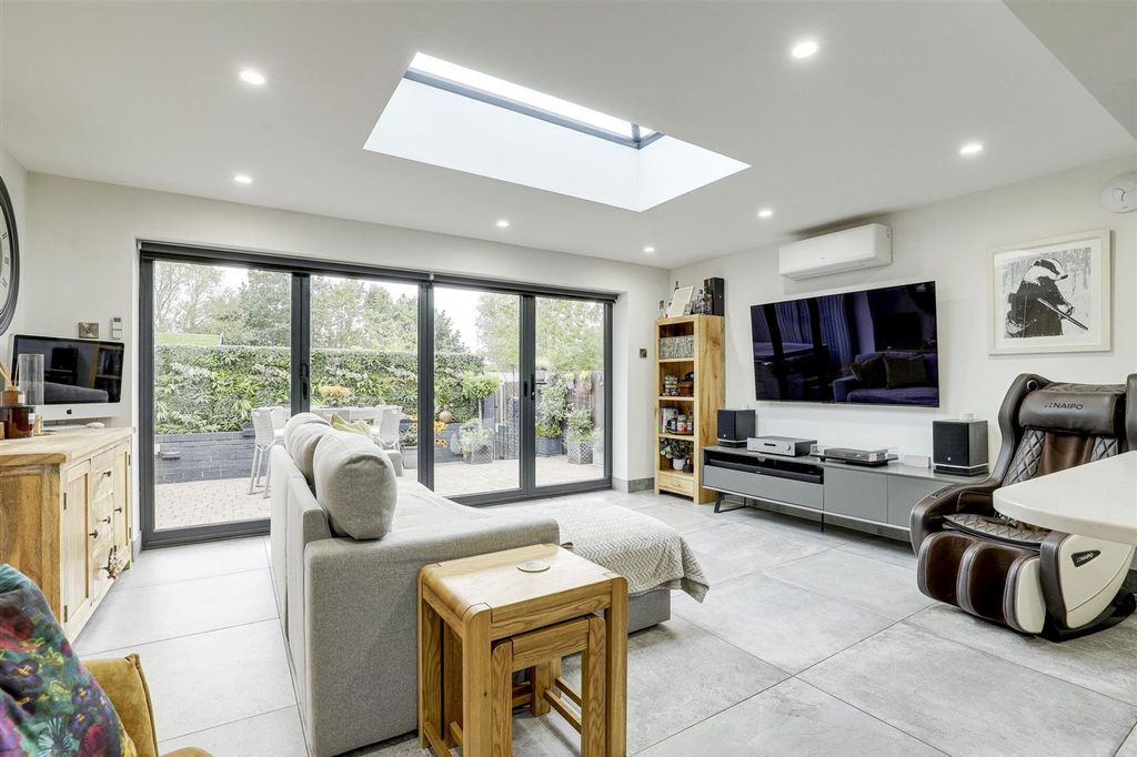 Additional image 9 of 4 bed detached house for saleCheriton Drive, Ilkeston DE7