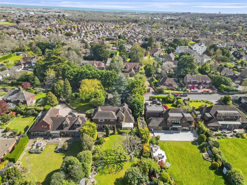 Additional image 33 of 4 bed detached house for saleChurch Street, Willingdon, Eastbourne BN22