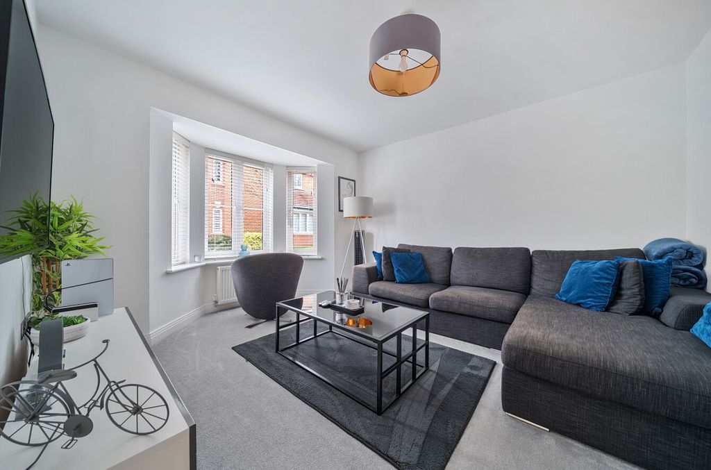 Property photo 3 of 29 1396958-51-69665B...