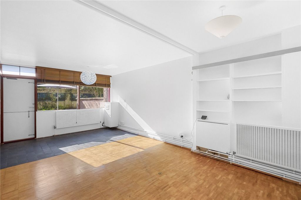 Property photo 3 of 12 Picture No. 03