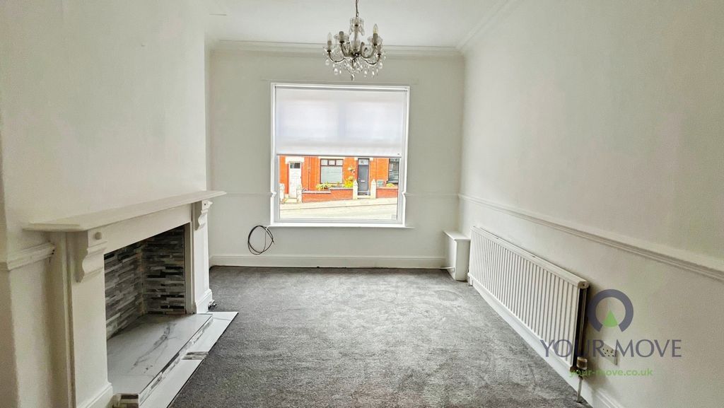 Property photo 2 of 16 Pbox-Img.Jpg