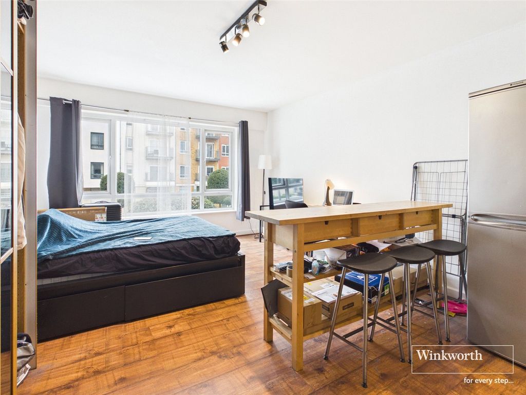 Property photo 2 of 6 Living Room