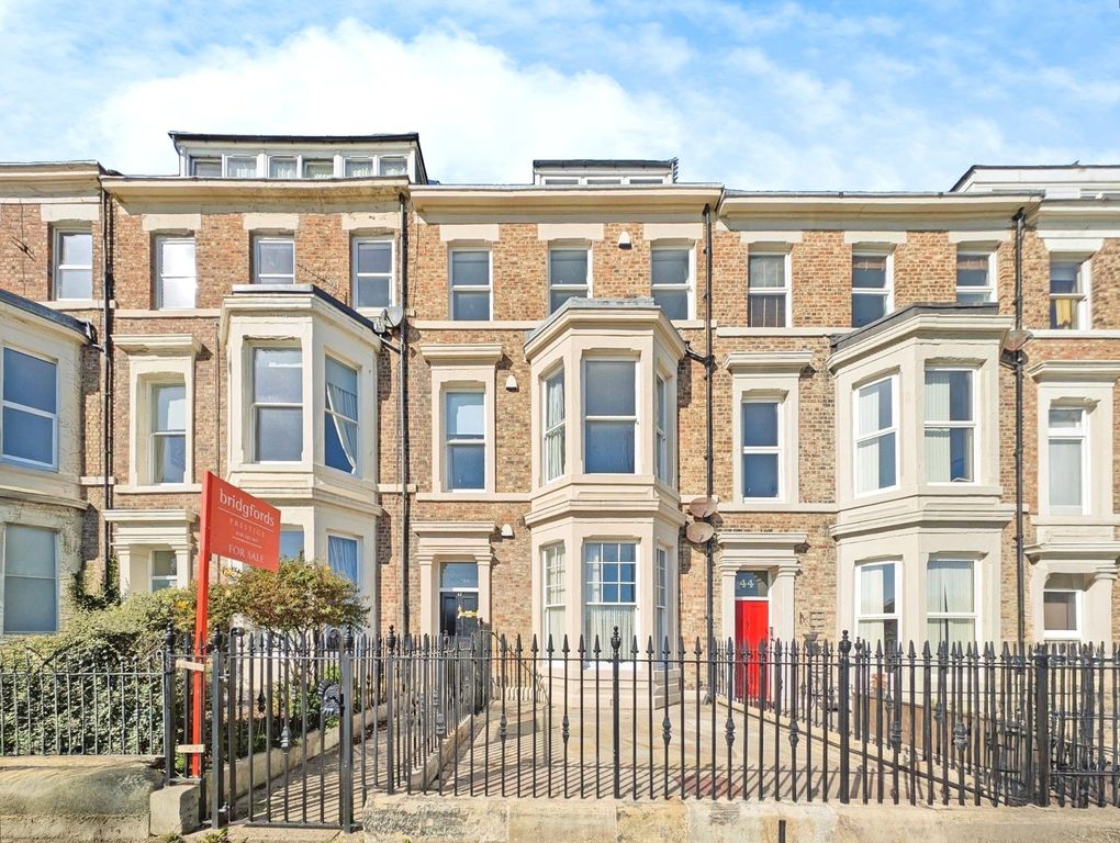 Property photo 2 of 10 Photo