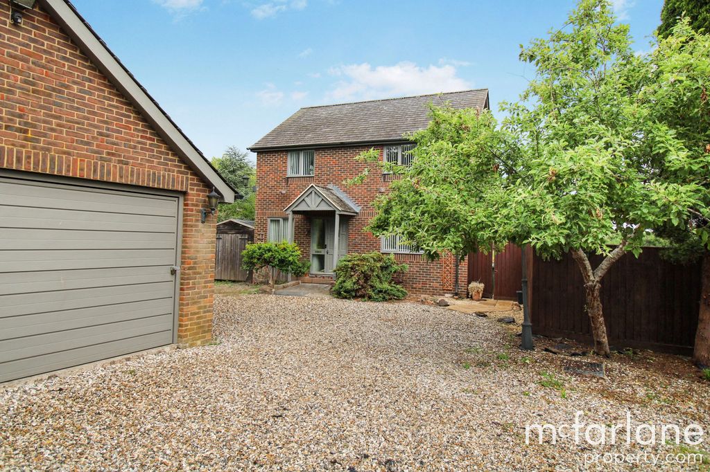 Property photo 1 of 23
