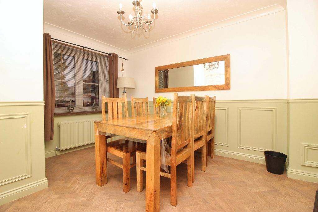 Property photo 3 of 22 Dining Room