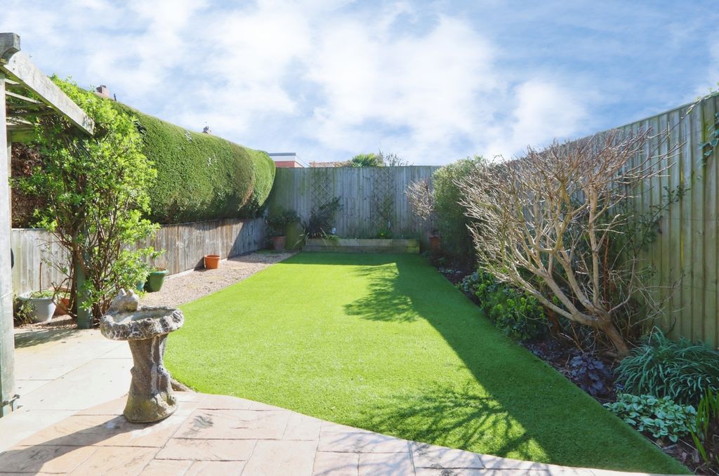 Property photo 2 of 20 Pbox-Img.Jpg