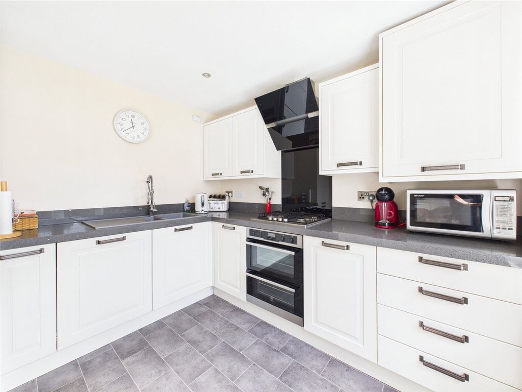 Property photo 3 of 18 Picture No. 14