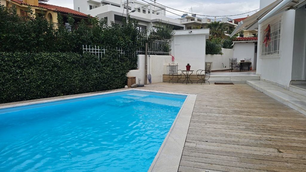 Property photo 2 of 22