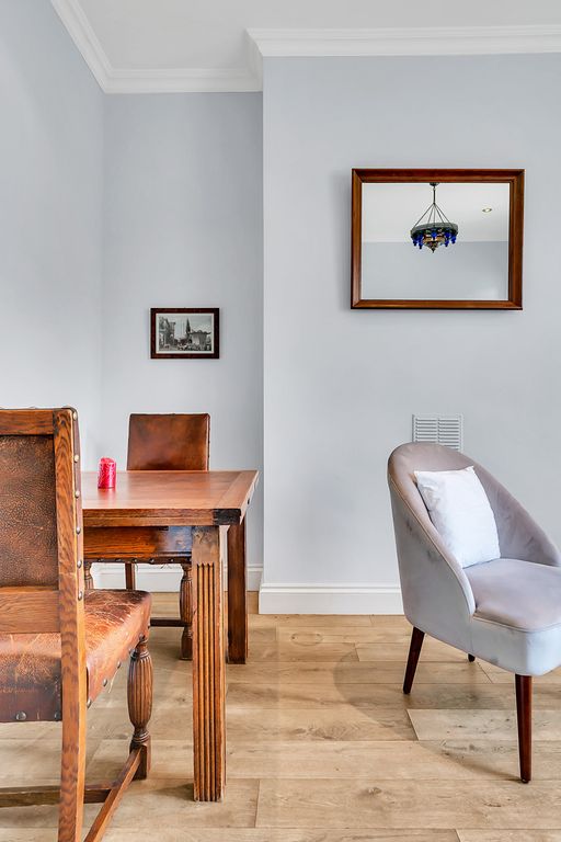 Property photo 3 of 10 Photo 03