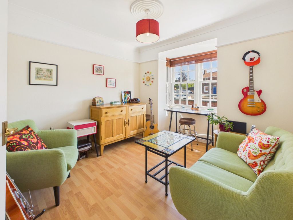 Property photo 3 of 21 5126946