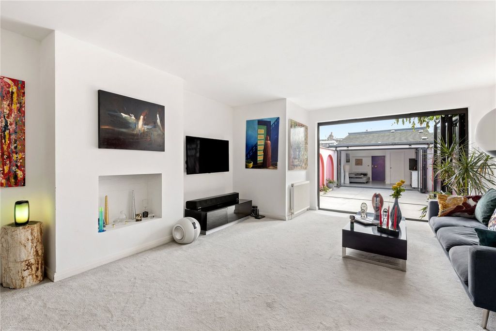 Property photo 2 of 13 Reception