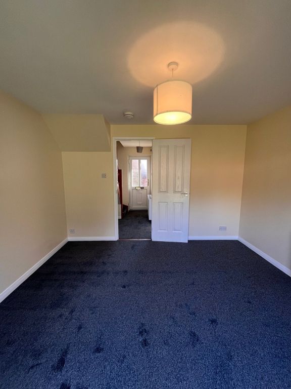 Property photo 2 of 11 Photo 2