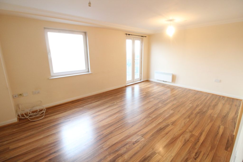 Property photo 1 of 17 P2128 (1)