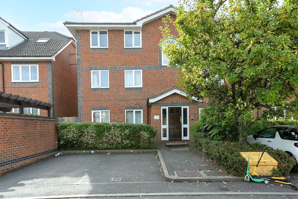 Property photo 1 of 12