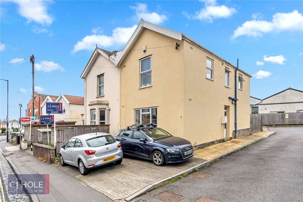Property photo 3 of 14 Picture No. 47