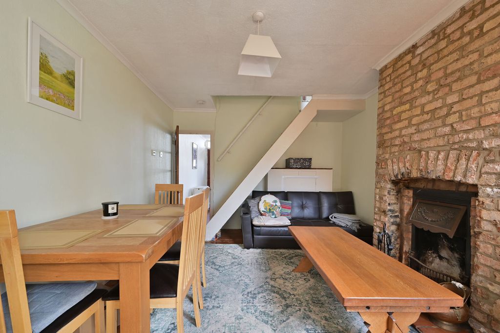 Property photo 3 of 16