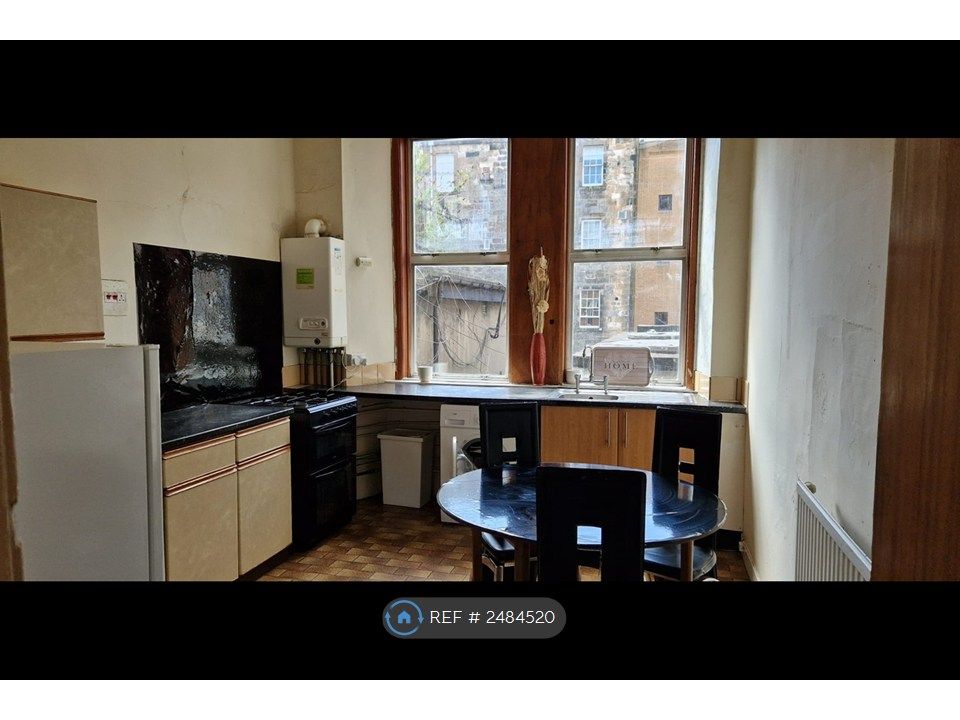Property photo 2 of 16 Dinning Kitchen