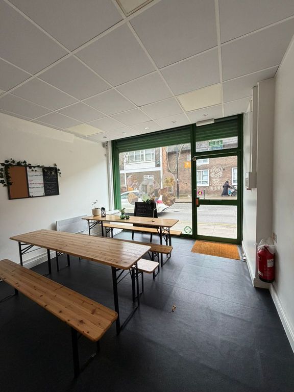 Property photo 1 of 9 Photo 7