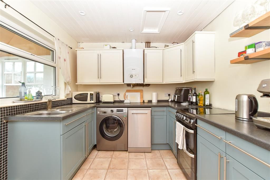 Property photo 1 of 12 Kitchen