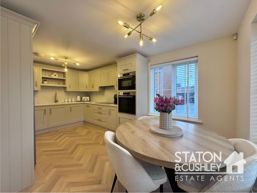 Property photo 2 of 28