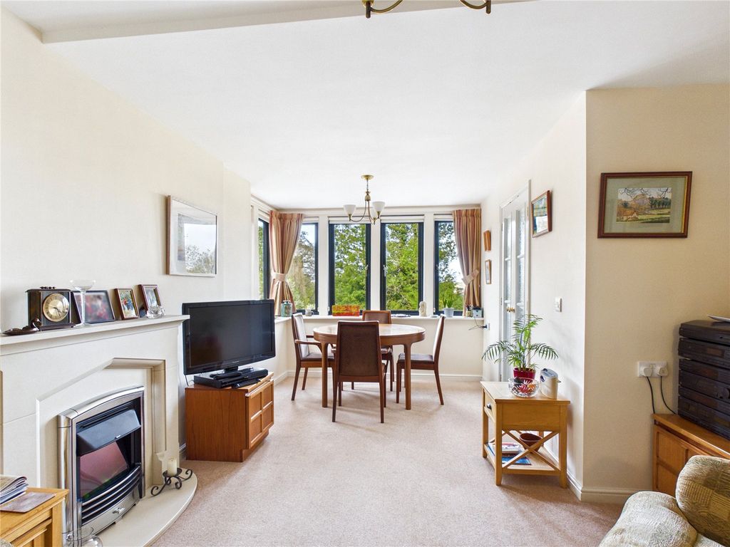 Property photo 2 of 10 Picture No. 13