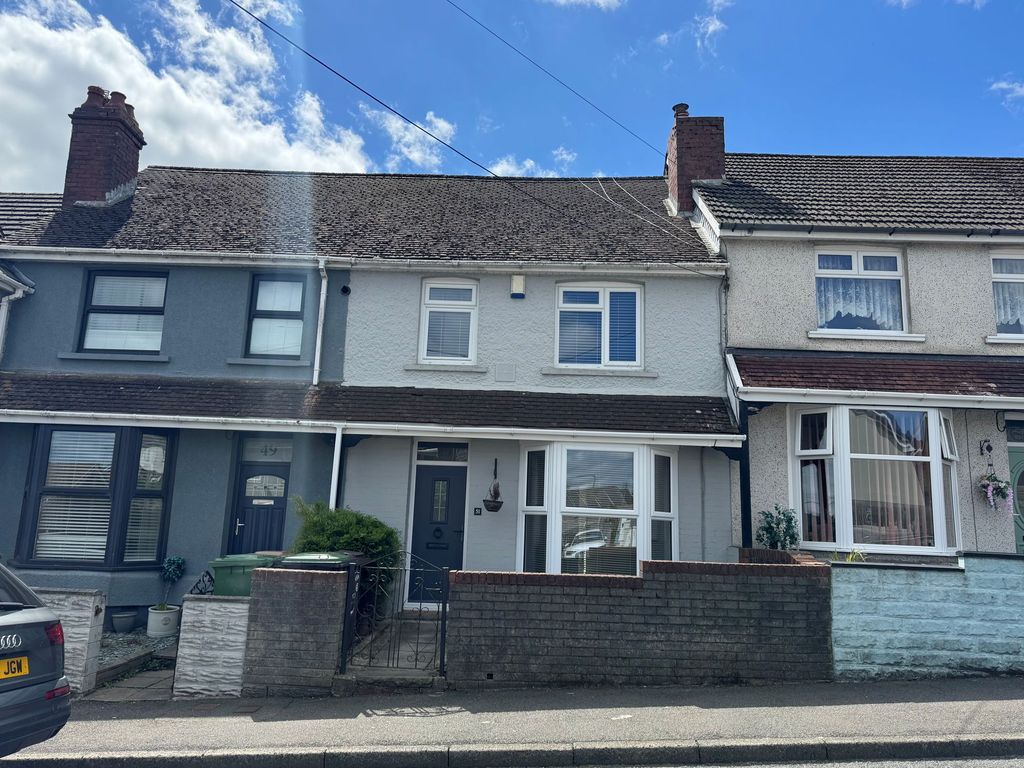 Property photo 1 of 33