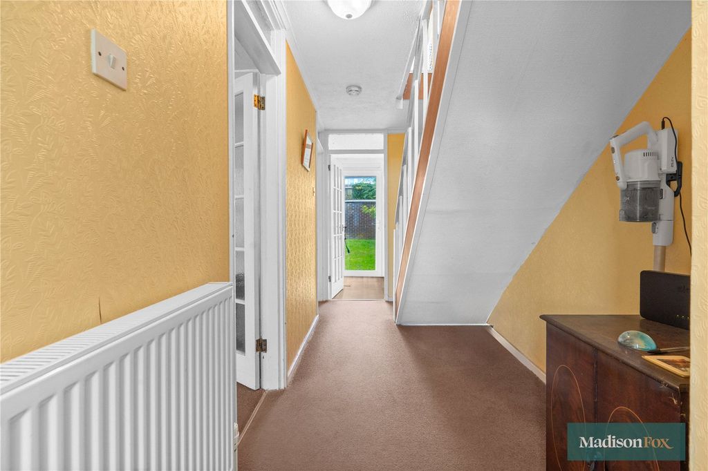 Property photo 2 of 16 Picture No. 24