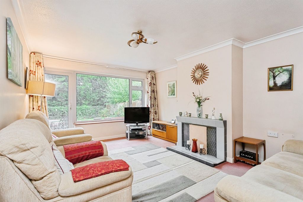 Property photo 3 of 18