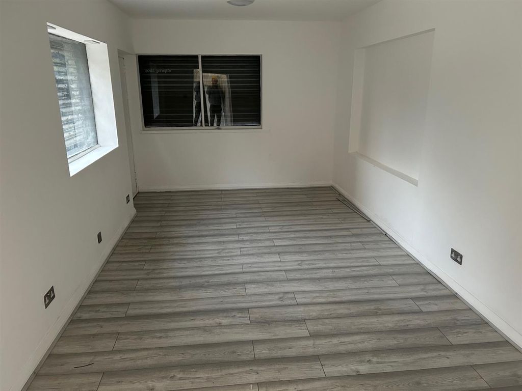 Property photo 1 of 7 43_Oldbethnalgreenroad_E26Pr (1) Unit C.Jpg