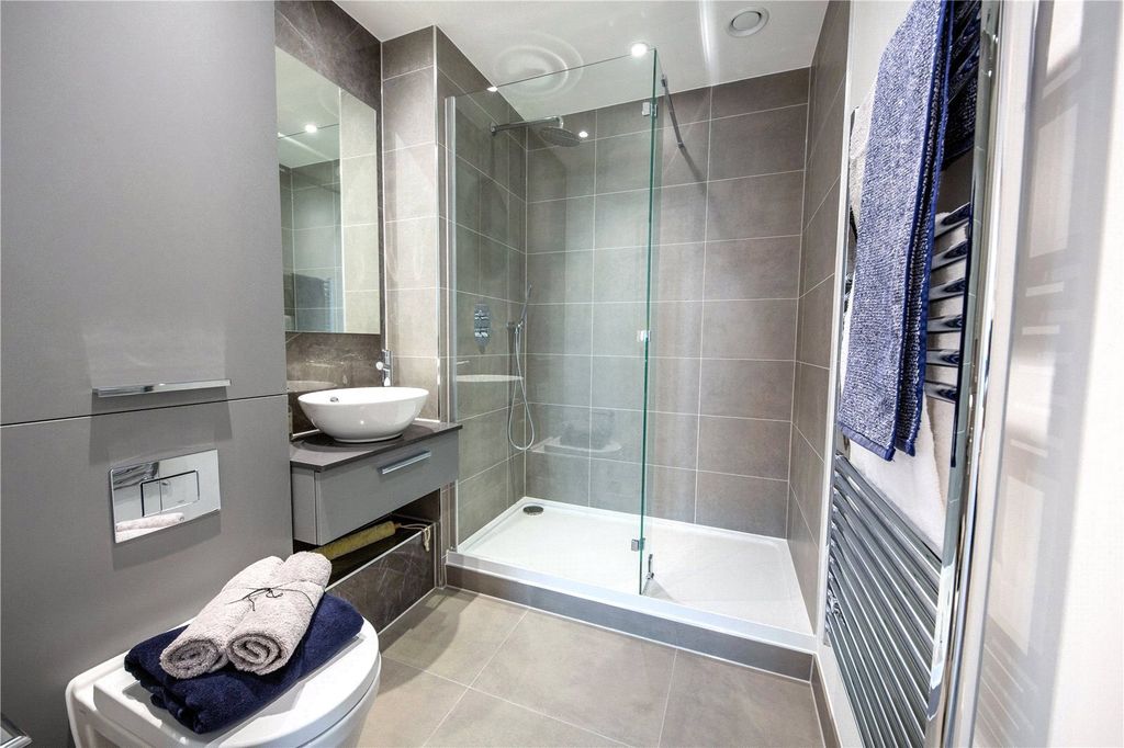 Additional image 11 of 2 bed flat for saleThe Lock, Greenford Quay, Greenford UB6