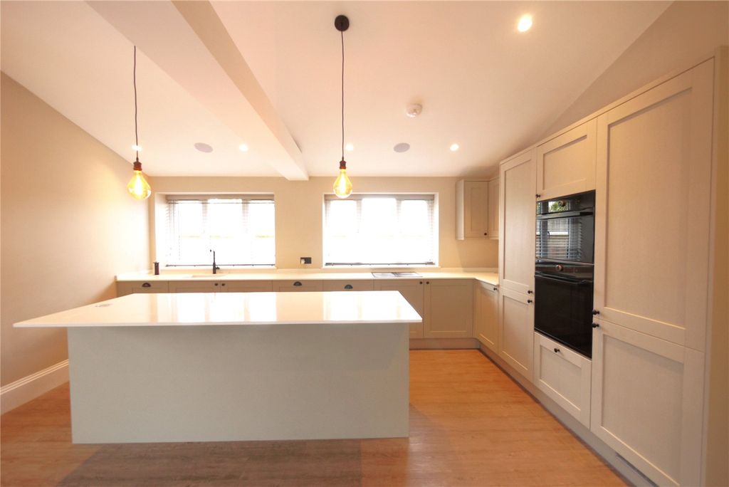 Property photo 3 of 15 Picture No. 03