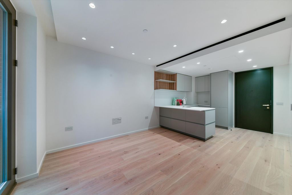 Property photo 1 of 12 Image