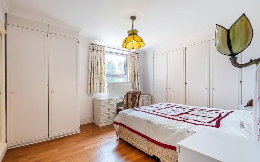 Property photo 3 of 8 8 Farnham House 3 03.10.Png